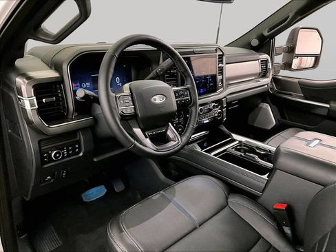 Used 2026 Ford F250 Platinum AWD/4WD image 12