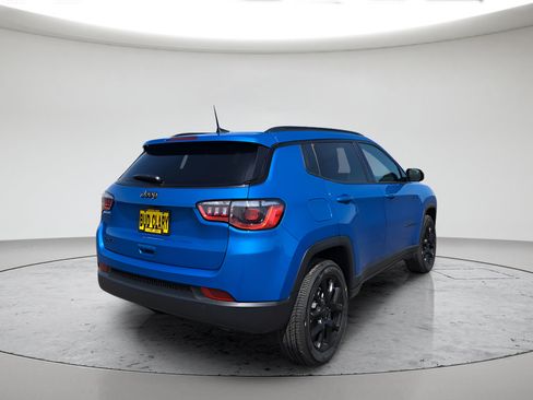 New 2026 Jeep Compass Latitude AWD/4WD image 3