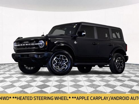 Used 2024 Ford Bronco Outer Banks AWD/4WD image 2