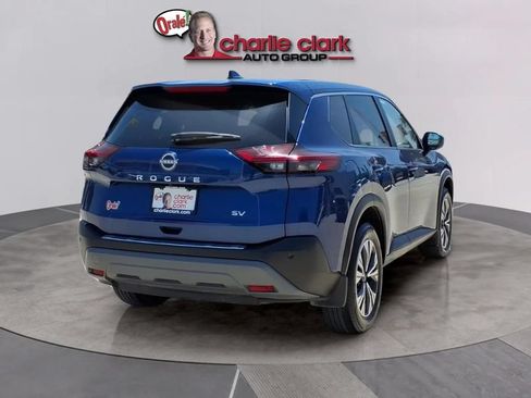 Used 2023 Nissan Rogue SV FWD image 5