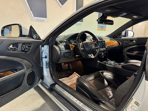 Used 2014 Jaguar XK Coupe image 9