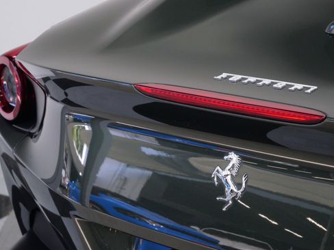 Used 2019 Ferrari Portofino RWD image 64