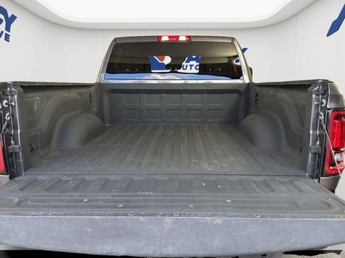 Used 2025 RAM 2500 Big Horn AWD/4WD image 11