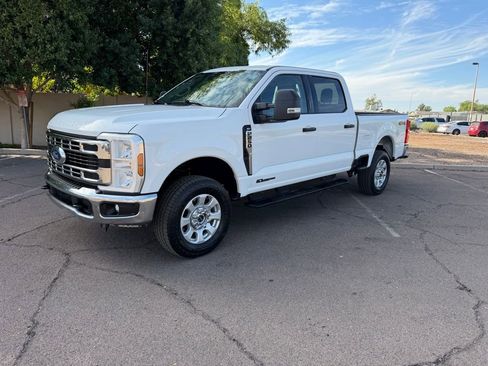 Used 2024 Ford F250 XLT image 4