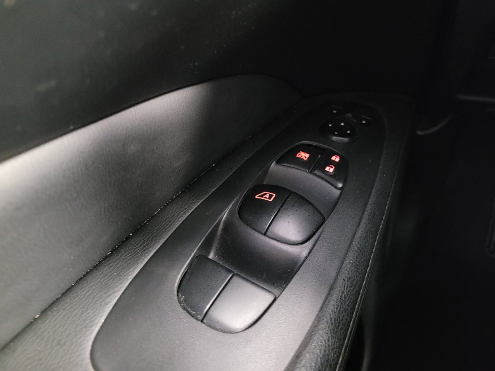 Used 2020 Nissan Pathfinder S AWD/4WD image 27