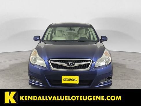 Used 2010 Subaru Legacy 2.5i Limited AWD/4WD image 8