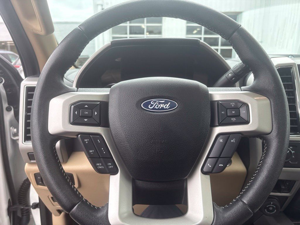Used 2020 Ford F350 Lariat w/ Lariat Ultimate Package AWD/4WD image 28