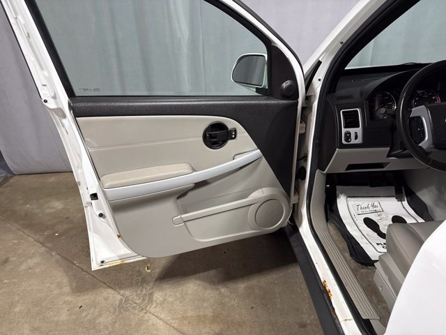 Used 2008 Chevrolet Equinox LT w/ LT Preferred Equipment Group AWD/4WD image 2