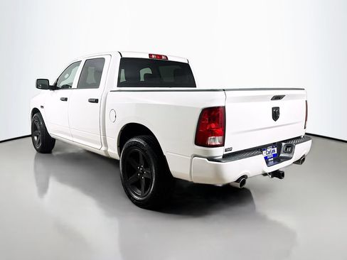 Used 2016 RAM 1500 Express RWD image 5