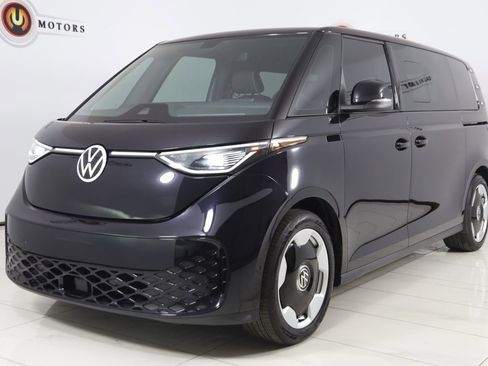 Used 2025 Volkswagen ID. Buzz Pro S image 5