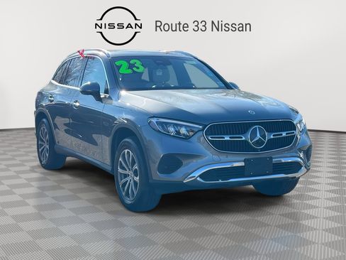 Used 2023 Mercedes-Benz GLC 300 4MATIC image 2