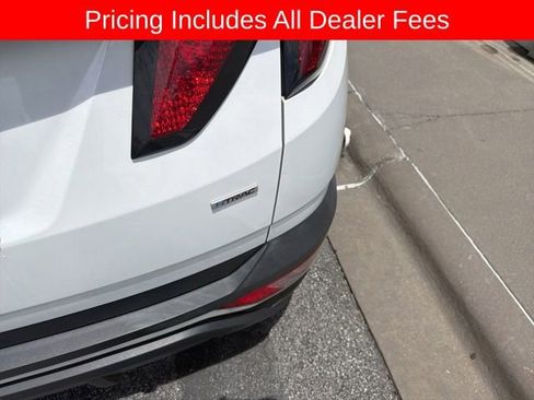 Used 2022 Hyundai Tucson SE AWD/4WD image 16