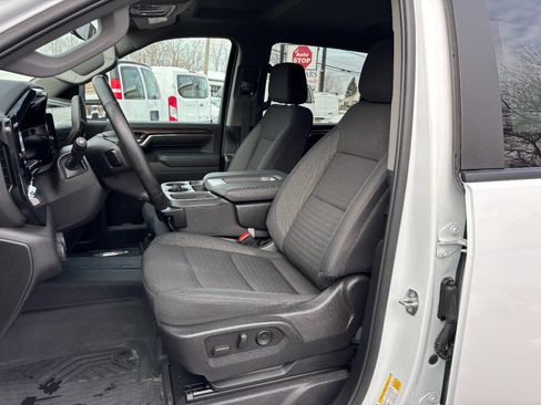 Used 2024 Chevrolet Silverado 2500 LT image 11