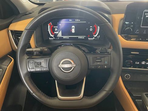 Certified 2023 Nissan Rogue Platinum w/ Platinum Premium Package FWD image 14