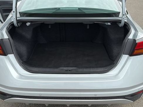 Used 2024 Nissan Altima 2.5 S FWD image 24