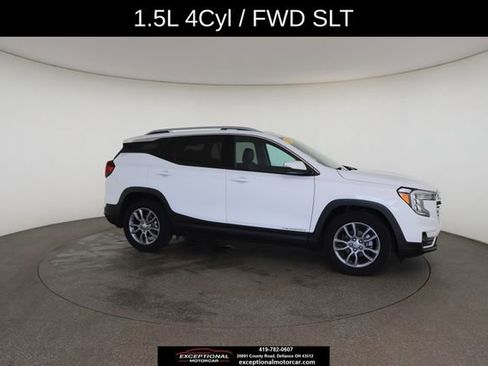 Used 2023 GMC Terrain SLT image 25