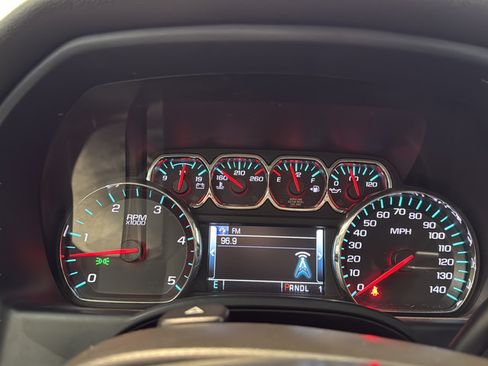Used 2018 GMC Sierra 3500 SLT w/ Duramax Plus Package AWD/4WD image 20