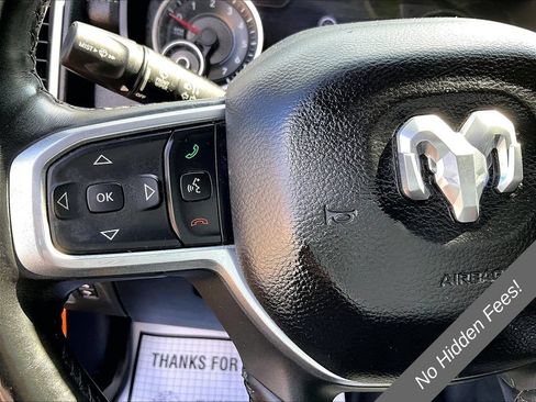 Used 2019 RAM 1500 Laramie AWD/4WD image 16