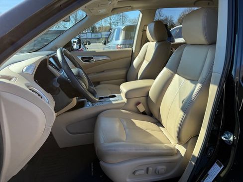 Used 2017 Nissan Pathfinder SL w/ SL Premium Package image 8