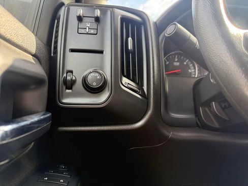 Used 2019 Chevrolet Silverado 2500 W/T image 22