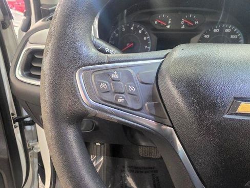 Used 2018 Chevrolet Equinox LS FWD image 11