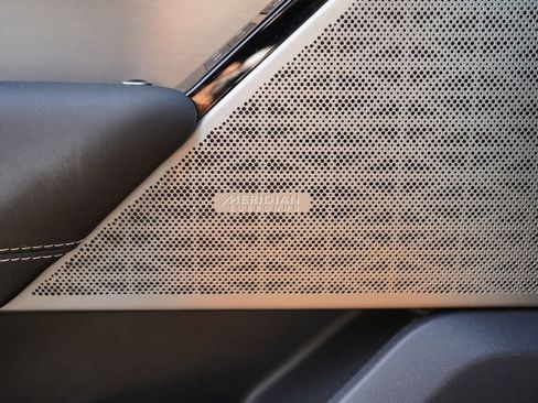 Used 2022 Land Rover Range Rover Velar R-Dynamic S AWD/4WD image 37