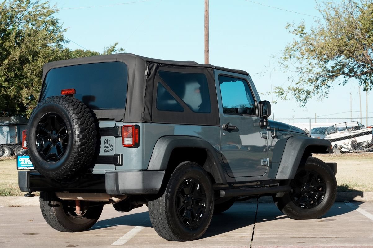 Used 2015 Jeep Wrangler Sport AWD/4WD image 3