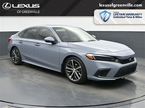 Used 2022 Honda Civic Touring image 1