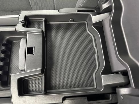 New 2026 RAM 3500 Big Horn AWD/4WD image 47