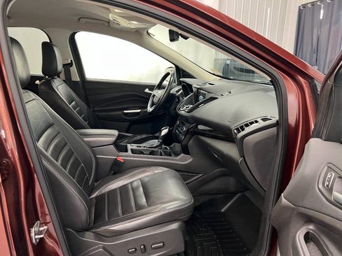 Used 2018 Ford Escape Titanium AWD/4WD image 11