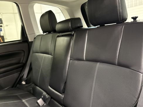 Used 2017 Subaru Forester 2.5i Touring w/ Popular Package #2 image 14