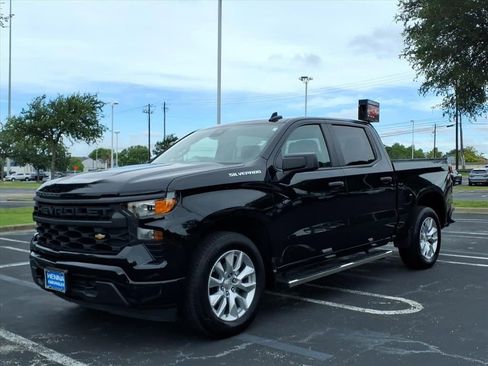 Used 2024 Chevrolet Silverado 1500 Custom RWD image 11