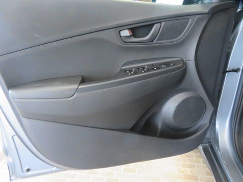 Used 2019 Hyundai Kona SEL FWD image 13