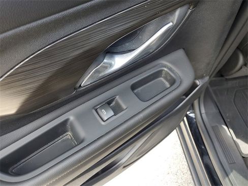 Certified 2022 GMC Terrain SLT w/ Tech Package image 14