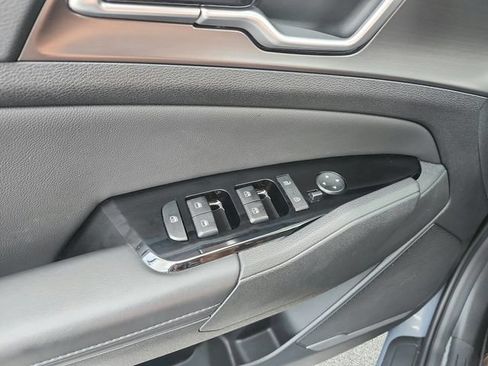 Certified 2024 Kia Sportage EX FWD image 19