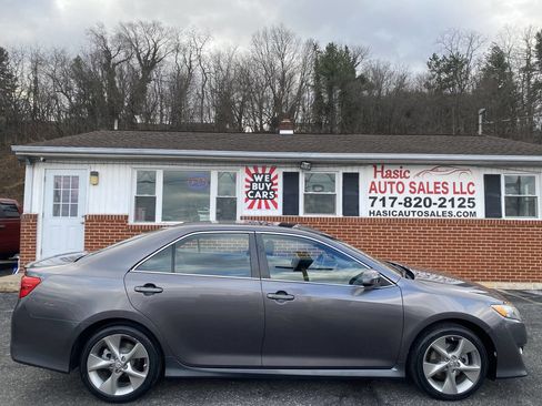 Used 2013 Toyota Camry SE image 4