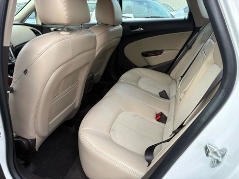 Used 2013 Buick Verano FWD image 9
