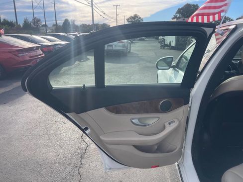 Used 2015 Mercedes-Benz C 300 4MATIC Sedan image 12