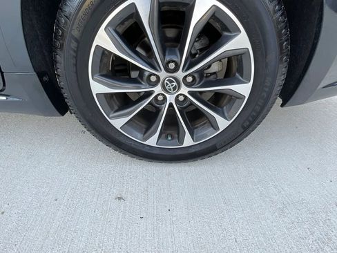 Used 2017 Toyota Avalon XLE Premium w/ All Weather Liner Package FWD image 41