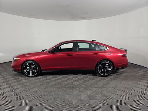 Used 2024 Honda Accord Sport image 7