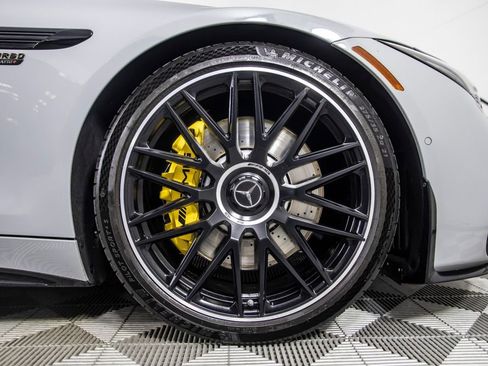 Used 2022 Mercedes-Benz SL 63 AMG 4MATIC image 40