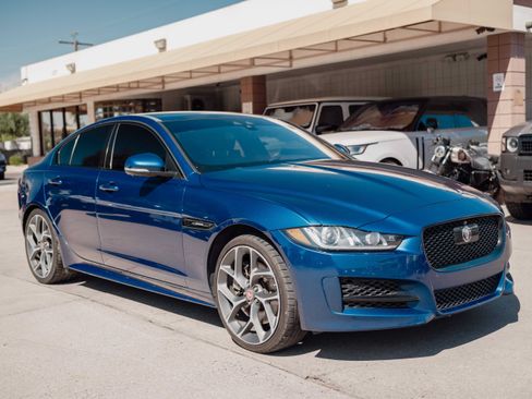 Used 2017 Jaguar XE R-Sport AWD/4WD image 2
