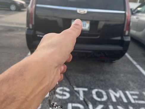 Used 2016 Cadillac Escalade Premium image 13