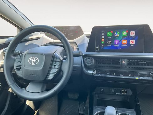 Used 2026 Toyota Prius LE FWD image 10