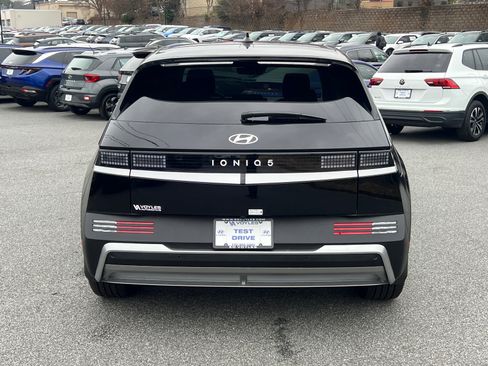 New 2026 Hyundai Ioniq 5 SEL image 6