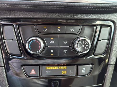 Used 2020 Buick Encore Sport Touring w/ Safety Package AWD/4WD image 20