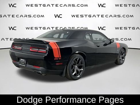 Used 2017 Dodge Challenger R/T image 10