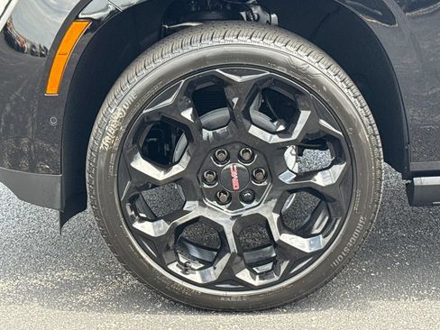 New 2026 GMC Yukon Denali Ultimate AWD/4WD image 11