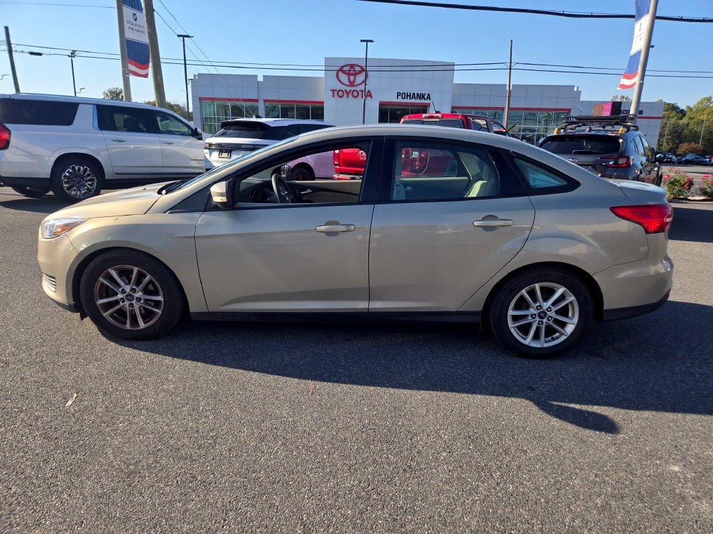 Used 2016 Ford Focus SE FWD image 8