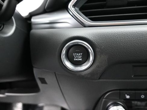 New 2025 MAZDA CX-5 AWD 2.5 S w/ Preferred Package image 17